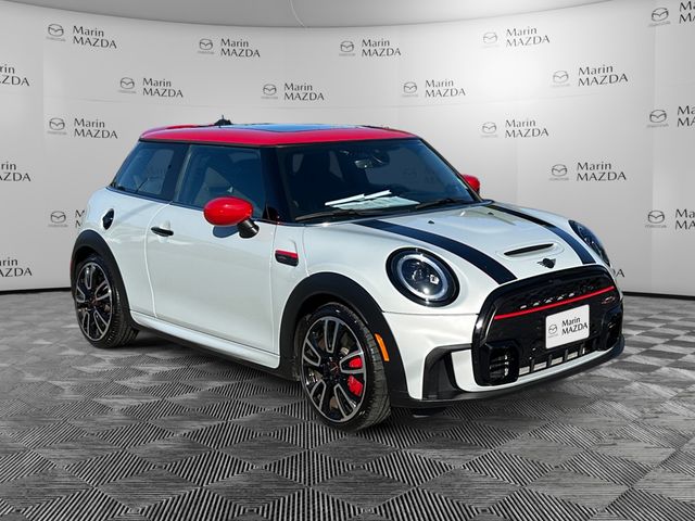 Used 2022  MINI Signature image 7