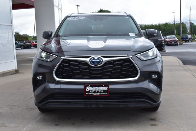 Used 2022 Toyota Highlander Hybrid SUV