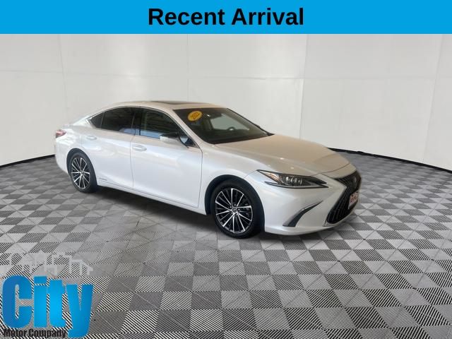 2022 Lexus ES Hybrid 300h FWD