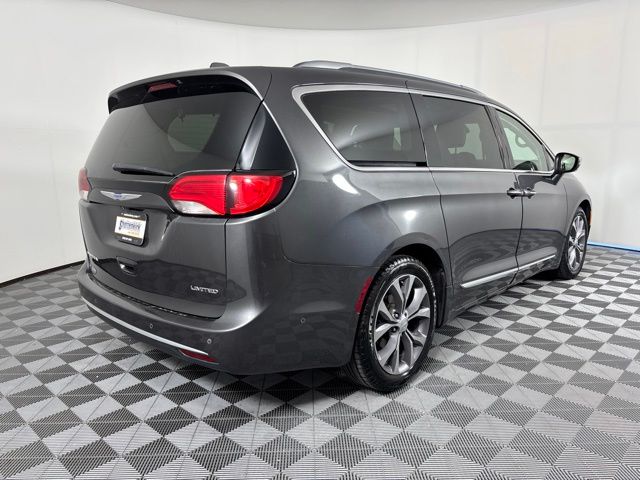 Used 2019 Chrysler Pacifica Van