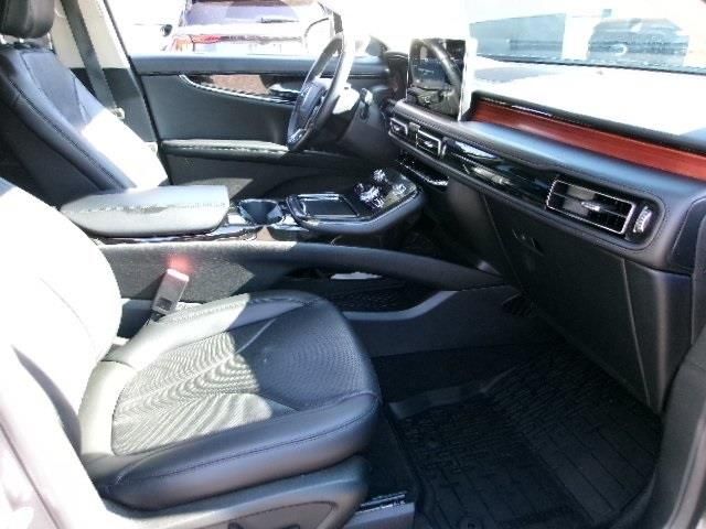 used 2022 Lincoln Nautilus car, priced at $34,889