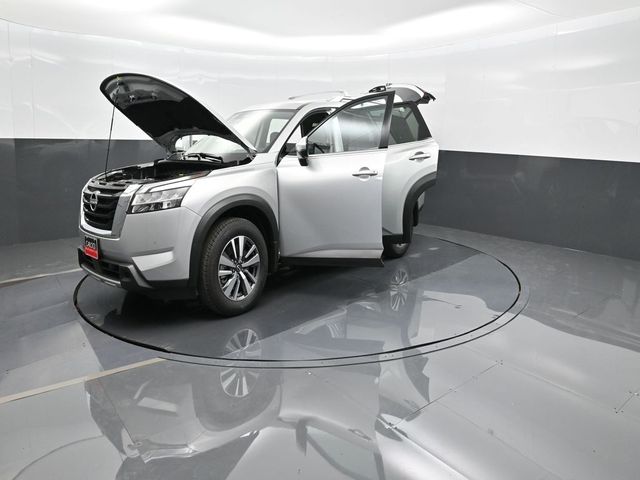 2024 Nissan Pathfinder SL 46