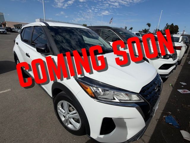 2022 Nissan Kicks S
