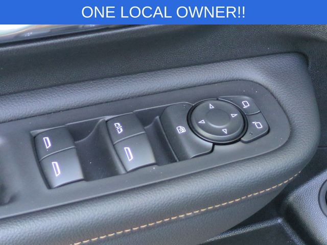 Used 2024 Silver GMC AT4 image 14