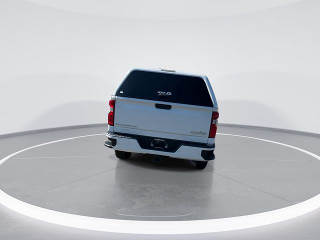 Used 2023 White Chevrolet High Country image 6