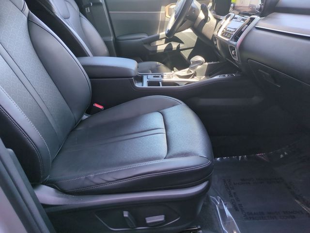 used 2023 Kia Sorento car, priced at $32,881