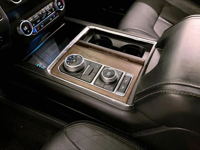 2019 Ford Expedition Platinum White at Luther Ford