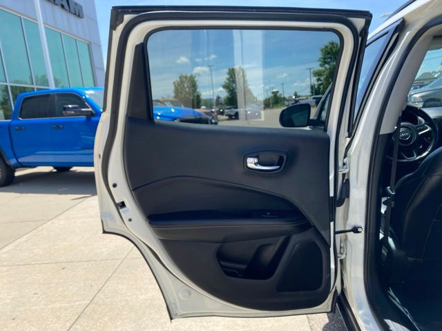 2020 Jeep Compass Latitude - White Clearcoat exterior view 20