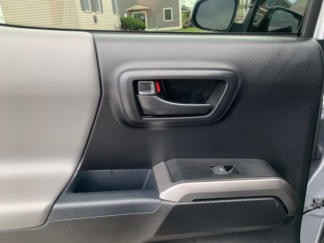 Used 2018 Toyota Tacoma Truck