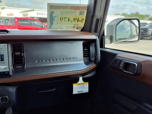 2024 Ford Bronco Outer Banks photo