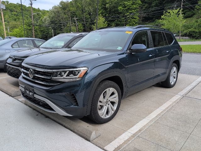 2023 Volkswagen Atlas 2.0T SE w/Technology Blue at Subaru and VW of Moon Township