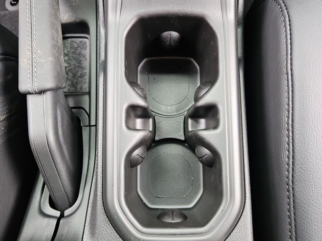 New 2026 White/off-white Jeep Sahara image 15