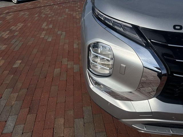 Used 2025 Mitsubishi Outlander PHEV SUV