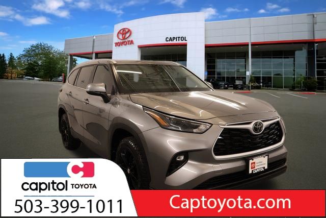 Heavy Metal 2025 Toyota Highlander XLE AWD SUV / Crossover All-Wheel Drive 8-Speed Automatic