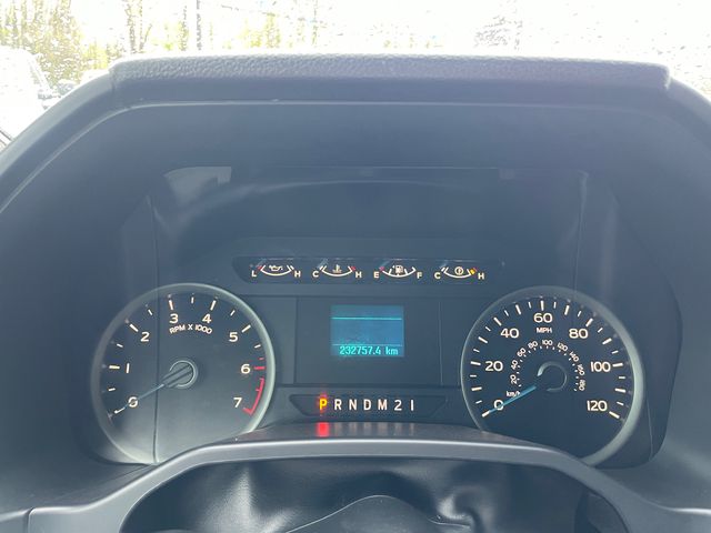 2015 Ford F-150 XLT - Tuxedo Black Metallic exterior view 18