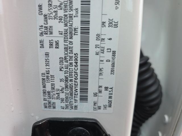 Used 2016 White Platinum Clearcoat Metallic Ford Lariat image 36