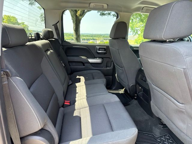Used 2018 Black Chevrolet LT image 11