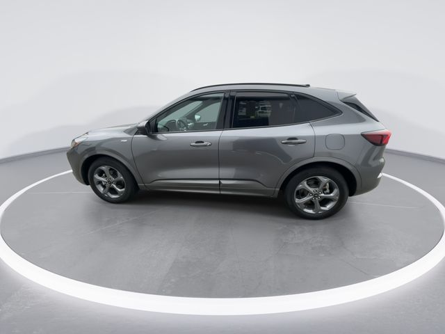 Used 2023 Gray Ford ST-Line image 5