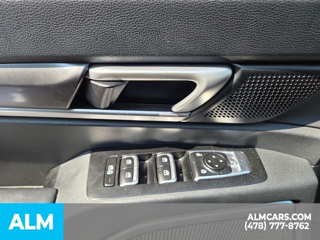 Used 2025 Black Kia S image 14