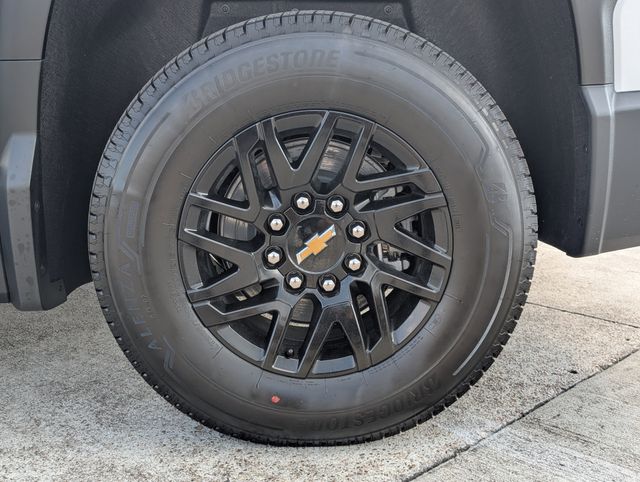 New 2026 White Chevrolet LT image 9