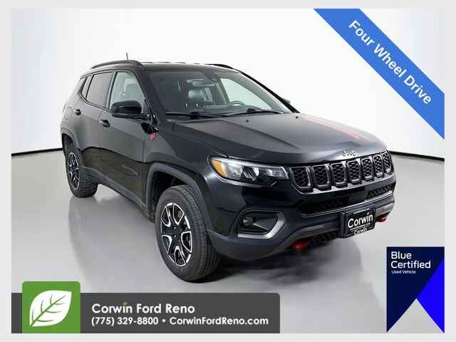 Diamond Black Crystal Pearlcoat 2024 Jeep Compass SUV / Crossover Four-Wheel Drive 8-Speed Automatic