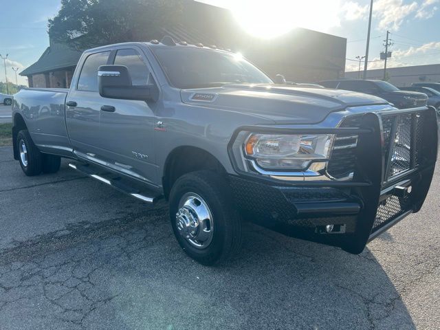 Billet Silver Metallic Clearcoat 2024 RAM 3500 Big Horn Crew Cab LB DRW 4WD Pickup Truck Four-Wheel Drive 6-Speed Automatic