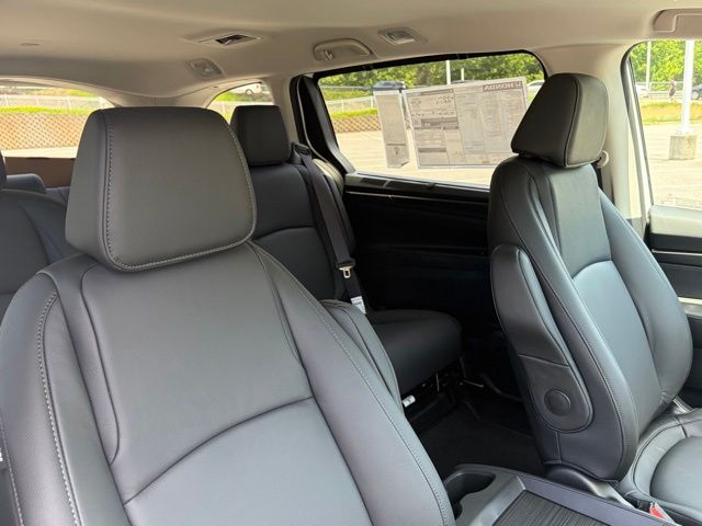 new 2026 Honda Odyssey car, priced at $43,833