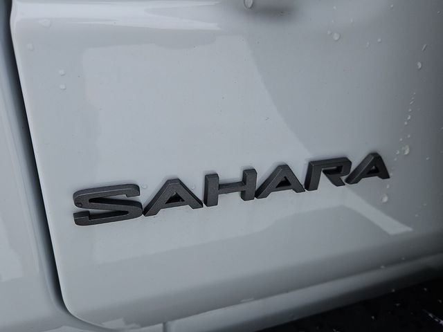 New 2026 White/off-white Jeep Sahara image 26