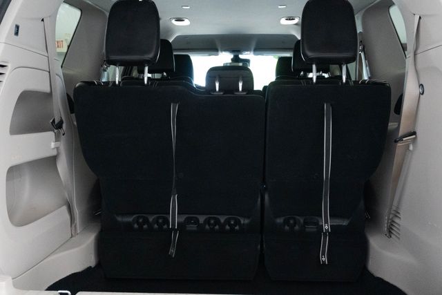 Used 2024 Chrysler Pacifica Van