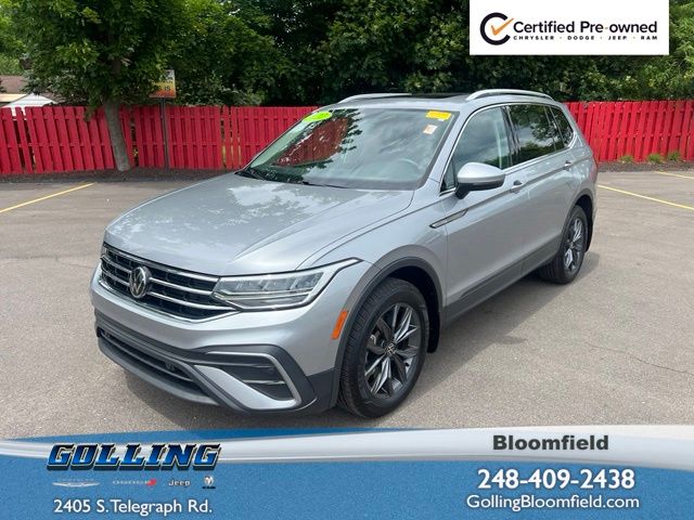 Pyrite Silver Metallic 2022 Volkswagen Tiguan SUV / Crossover All-Wheel Drive 8-Speed Automatic