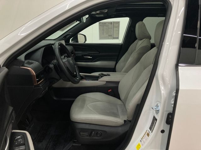 2024 Toyota Grand Highlander Hybrid MAX Platinum