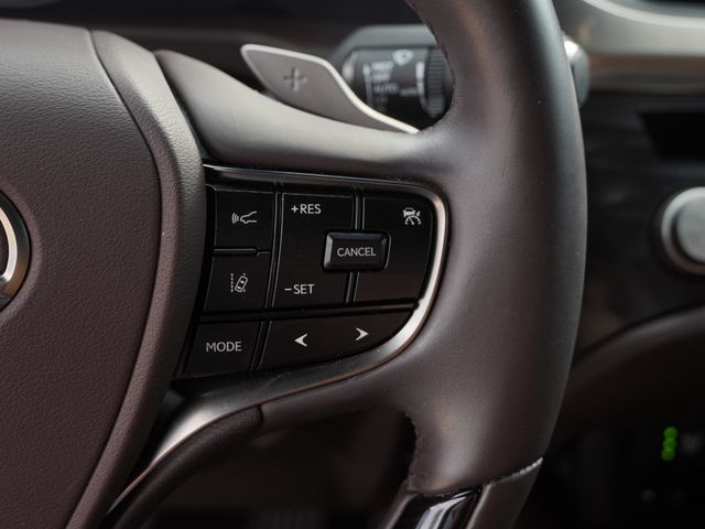 Used 2021 Lexus ES Sedan