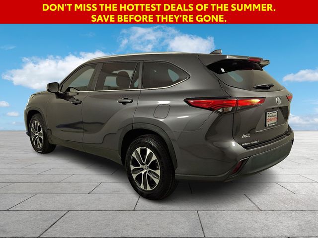 Used 2023 Toyota Highlander SUV