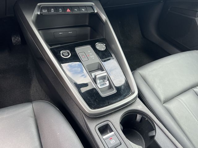 Used 2024  Audi Premium image 25