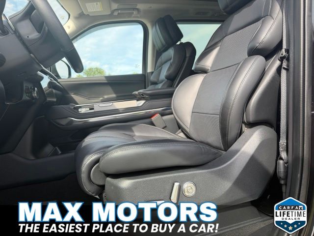 Used 2025 Lincoln Navigator SUV