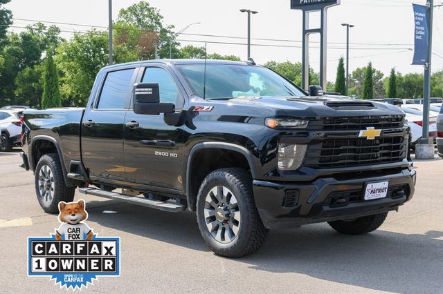 Black 2024 Chevrolet Silverado 2500HD Custom Crew Cab 4WD Pickup Truck Four-Wheel Drive Automatic