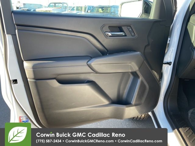 2024 GMC Canyon Elevation 3