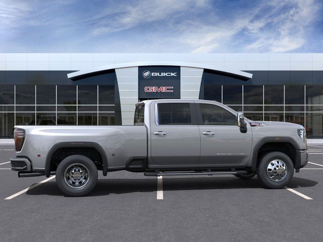 2025 GMC Sierra 3500HD Denali 5