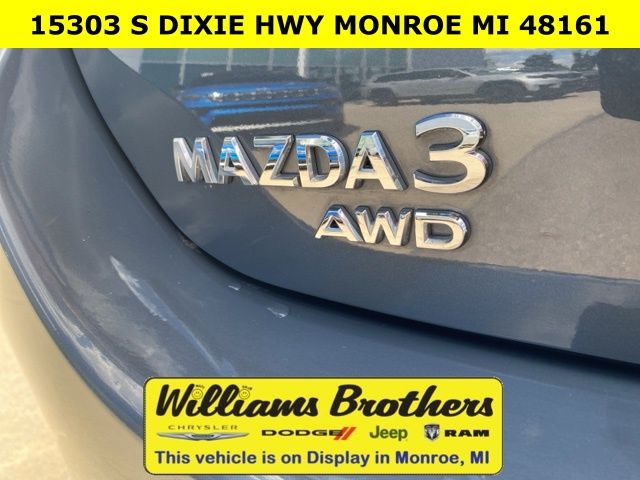 2024 Mazda Mazda3 2.5 S Carbon Edition - Gray Metallic exterior view 9