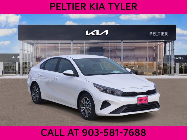 2024 Kia Forte LXS FWD