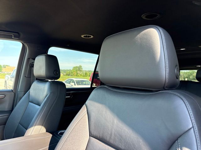 Used 2025 Chevrolet Suburban SUV