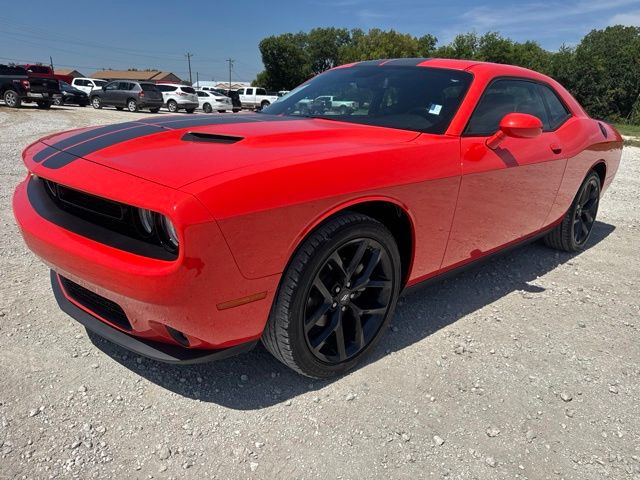 2022 Dodge Challenger SXT RWD