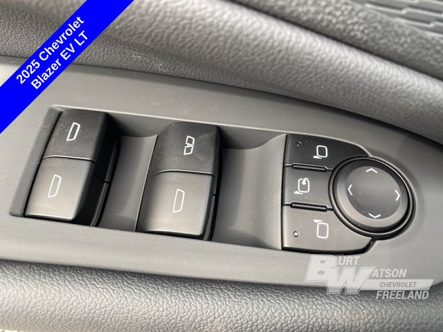 2025 Chevrolet Blazer EV LT photo