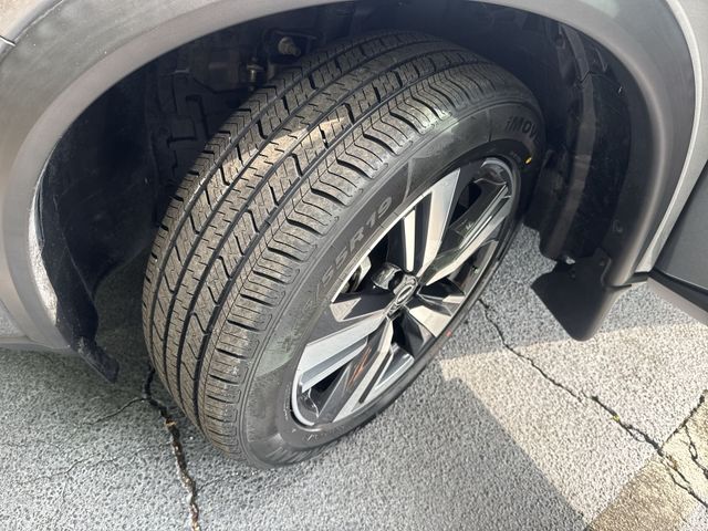 Used 2023 Gray Nissan SL image 34