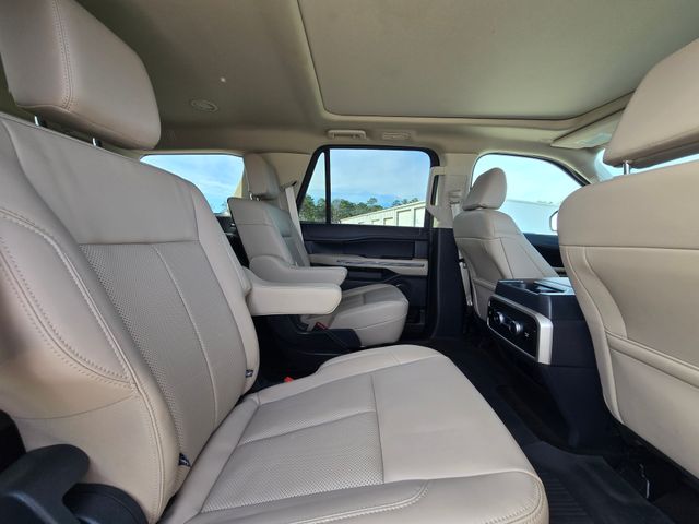2023 Ford Expedition XLT:167703A