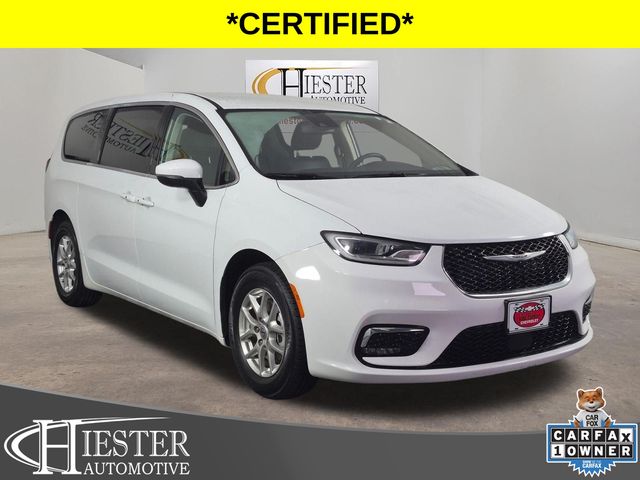Bright White Clearcoat 2023 Chrysler Pacifica Minivan Front-Wheel Drive 9-Speed Automatic