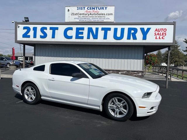 2014 Ford Mustang V6 Coupe RWD