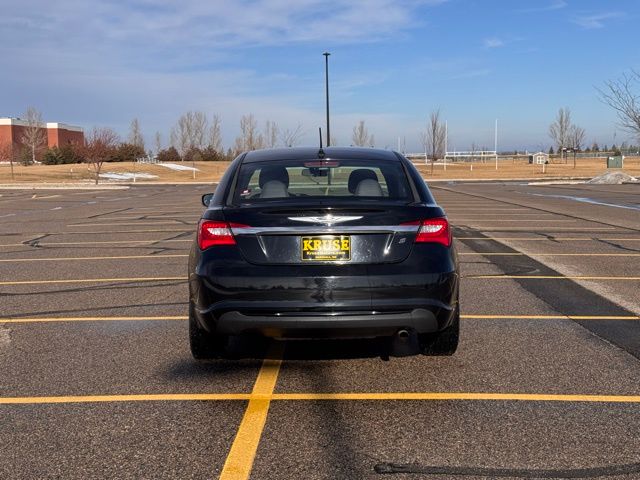 2013 Chrysler 200 Touring
