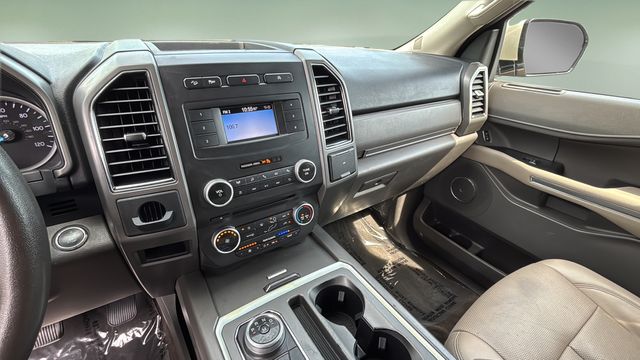 Used 2018 Gold Ford XLT image 24