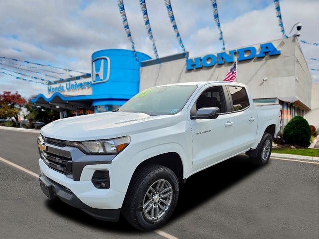 Summit White 2023 Chevrolet Colorado Pickup Truck Four-Wheel Drive 8-Speed Automatic